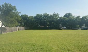 709 W Live Oak St, Alvord, TX 76225