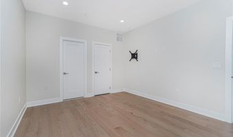 22 Edmund Way 22, Middletown, NJ 07748