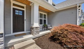 10 Fox Point Ct, Ada, MI 49301