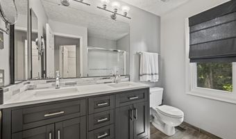 8 AMYS WAY Ct, Baltimore, MD 21234