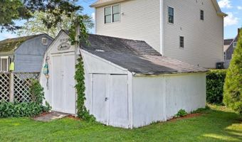 5 Hammock Pkwy, Clinton, CT 06413
