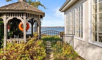 35 Benedict Rd, Bourne, MA 02532