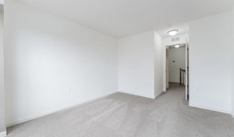 42175 CANARY GRASS Sq, Aldie, VA 20105