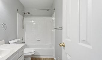 7035 KINGS MANOR Dr, Alexandria, VA 22315