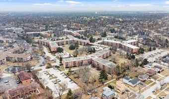 1405 E Central Rd 222C, Arlington Heights, IL 60005