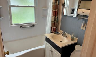 336 Taylor St, Amherst, OH 44001