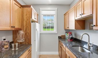 20 Pinnacle Ln, Bow, NH 03304
