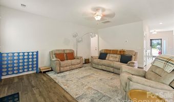 39 Hanging Leaf Ct, Blythewood, SC 29016