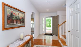 6 Hollyhock Knoll Ct, Bourne, MA 02532