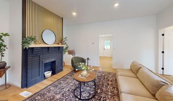 608 COLLEGE St, Barrackville, WV 26559