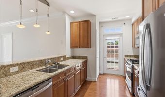 1115 CAMERON St #315, Alexandria, VA 22314