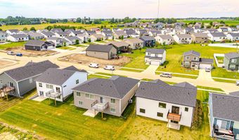 1683 20th Ave SE, Altoona, IA 50009