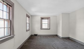 3 HIDDEN Ln, Abington, PA 19001