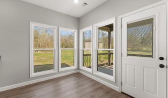 28 SISNEY Dr, Ash Flat, AR 72513