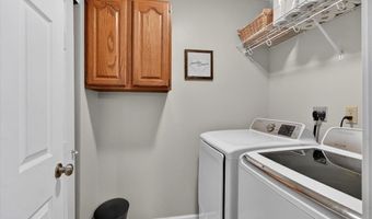 1457 Greenfield Crossing Ct, Ballwin, MO 63021