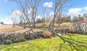 7 Clarkes Village Rd, Jamestown, RI 02835