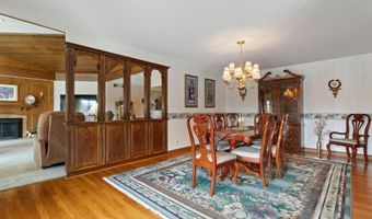 1128 Benton St, Anoka, MN 55303