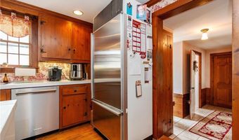 241 Howland Rd, East Greenwich, RI 02818