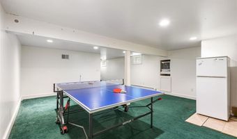 4 Garfield Ave, Bristol, RI 02809