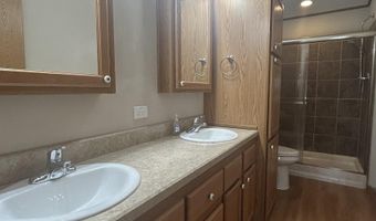 805 Elm St, Allison, IA 50602