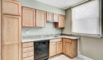 806 S CLINTON St, Baltimore, MD 21224