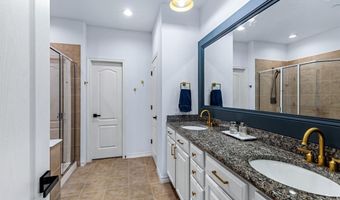 15763 Spectrum Dr 93, Addison, TX 75001