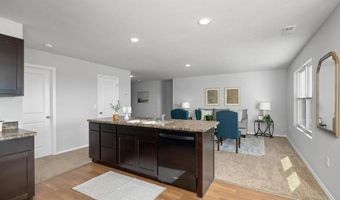 108 Pin Oak Dr, Aurora, MO 65605