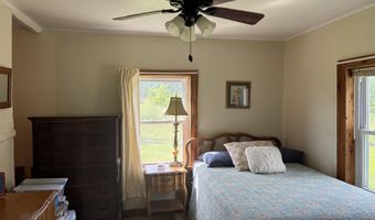 2463 State Highway Dd, Ava, MO 65608
