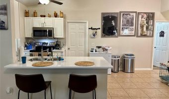 313 OAK St, Auburndale, FL 33823