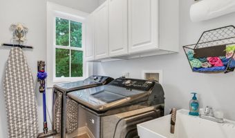 42037 N Old Lake Ave, Antioch, IL 60002