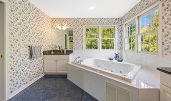 699 Andrea Ct, Cheshire, CT 06410