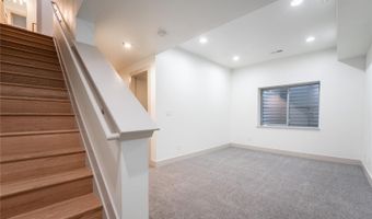 6892 Juniper Ct, Arvada, CO 80007