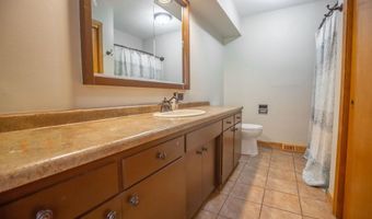 711 E Chubb St, Algona, IA 50511