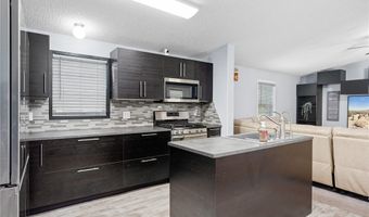 649 W Magnolia Ave, Aransas Pass, TX 78336