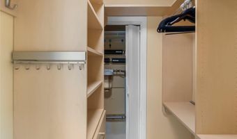 55 Ravencroft Ln, Asheville, NC 28803