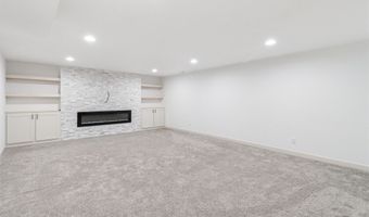 2013 2nd St SW, Altoona, IA 50009