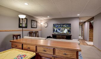 1002 S COVENANT Ln, Appleton, WI 54915