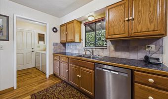 2361 Buttermilk Ln, Arcata, CA 95521