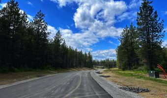 7772 N Autry Ln, Athol, ID 83801