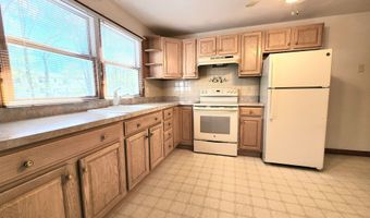7 Stephens Ct, Clinton, CT 06413
