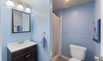 18 Calef St, Cranston, RI 02920