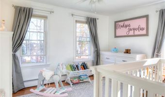 13 Cedar Dr, Bristol, RI 02809