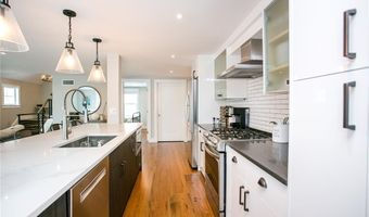 25 Dearborn St 2, Newport, RI 02840