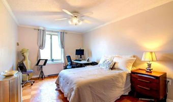 3000 SPOUT RUN Pkwy C603, Arlington, VA 22201