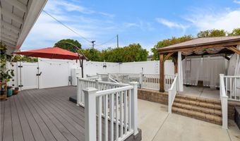 206 S Wisconsin St, Fallbrook, CA 92028