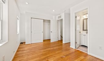 329 18TH Pl NE, Washington, DC 20002