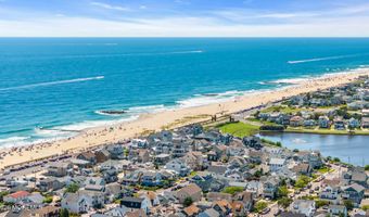 1700 Main St 208, Belmar, NJ 07719