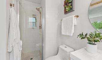 429 HARBOR LIGHT Rd, Alameda, CA 94501