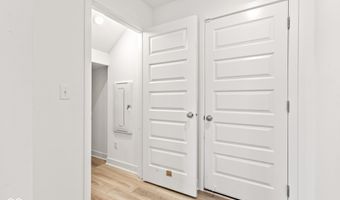 7239 Governors Row, Avon, IN 46123