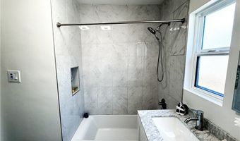 2817 Easy Ave, Long Beach, CA 90810